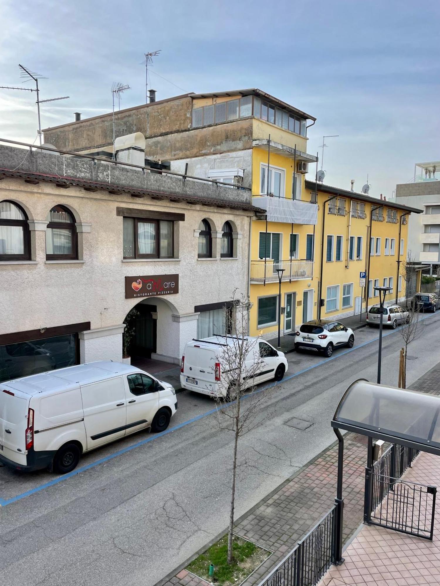 Tommy 1 Apartment Lignano Sabbiadoro Ngoại thất bức ảnh
